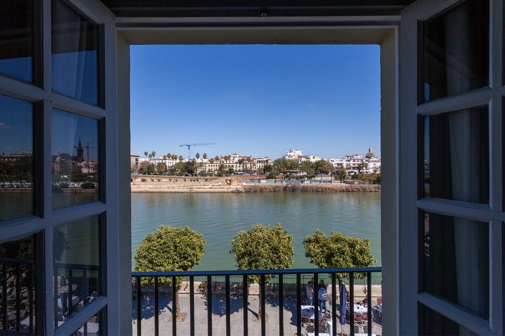 Green-Apartments Puente De Triana Seville Exterior photo